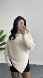 Balıkçı Yaka Asimetrik Model Triko Kazak - Ekru - Görsel 4