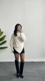 Balıkçı Yaka Asimetrik Model Triko Kazak - Ekru - Görsel 5