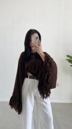 Berlodo Geniş Kol Püsküllü Crop Bluz - Kahve