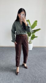 Betty Beli Lastikli Crep Pantolon -Kahverengi - Görsel 5