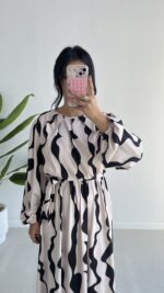 Bolenda Kuşaklı Midi Elbise - Görsel 7