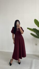 Çıkartılabilir Fiyonk Aksesuarlı Midi Elbise - Bordo - Görsel 6