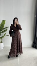 Ekose Kemerli Maxi Şifon Elbise - Kahve - Görsel 2