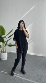 Elly Dantelli Kombine Tişört - Siyah - Görsel 3