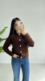 Gold Kalp Düğmeli Triko Hırka - Acı Kahve - Görsel 4