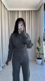 Gri Balıkçı Yaka Fitilli Triko Takım - Görsel 2