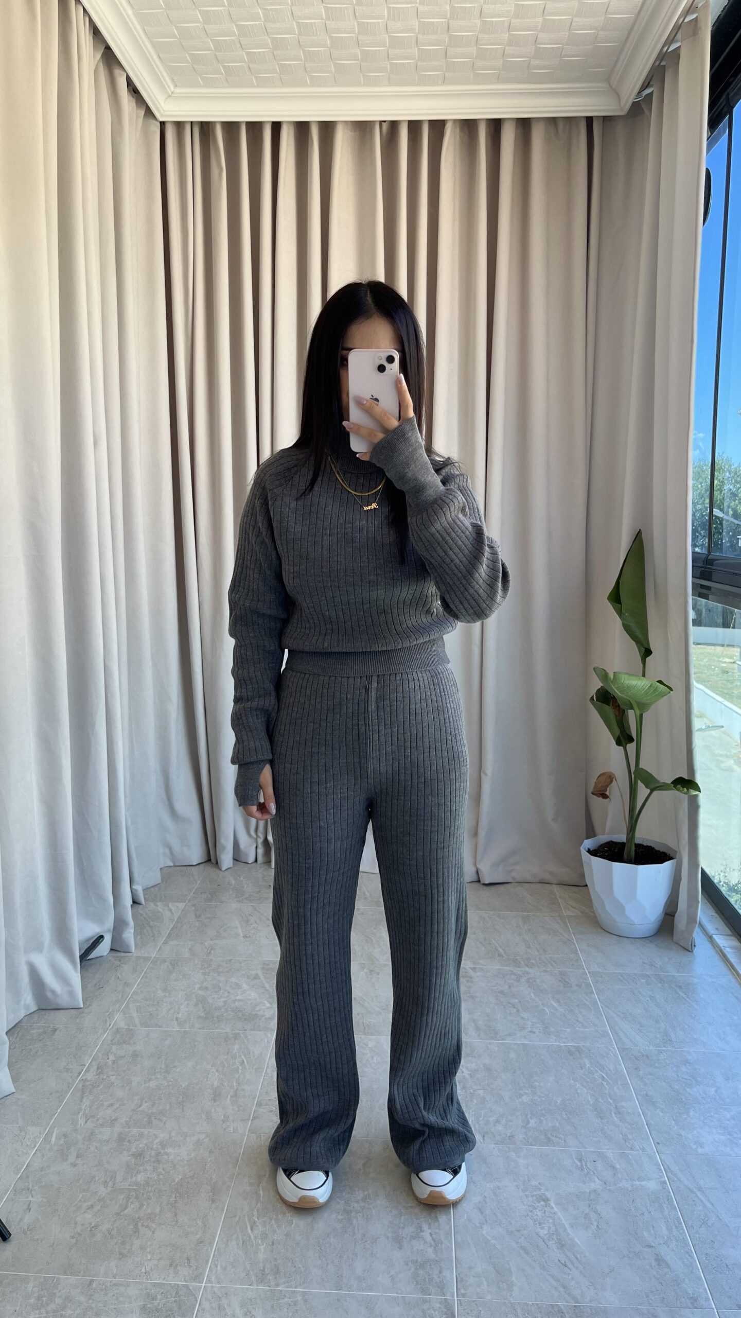 gri-balikci-yaka-fitilli-triko-takim-1-fb700c.jpeg Gri Balıkçı Yaka Fitilli Triko Takım - Görsel 1