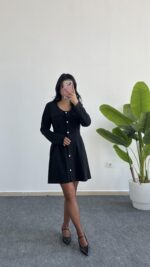 İnci Düğmeli Kapalı Cep Elbise