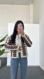 Kardena Baklava Desen Sakallı Hırka - Kahve - Görsel 2