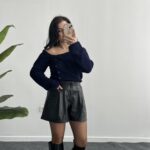 Kayık Yaka Önden Düğmeli Lacivert Bluz