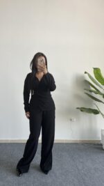 Bonita Kruvaze Yaka Aksesuarlı Takım - Siyah - Görsel 7