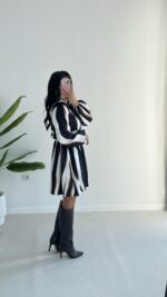 Kruvaze Yakalı Desenli Modal Mini Elbise - Füme - Görsel 4