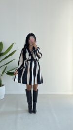 Kruvaze Yakalı Desenli Modal Mini Elbise - Füme - Görsel 3