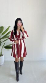 Kruvaze Yakalı Desenli Modal Mini Elbise - Bordo - Görsel 5