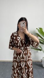 Lotus Desenli Çan Elbise - Kahve - Görsel 3