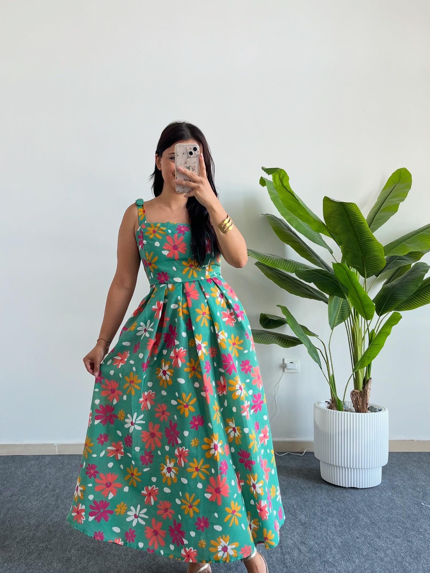 meris-cicekli-poplin-elbise-yesil-14f312.jpeg Meris Çiçekli Poplin Elbise - Yeşil - Görsel 1