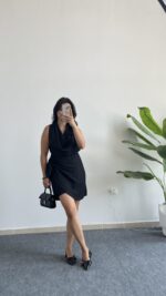 Mira Degaje Yaka Anvelop Elbise - Siyah - Görsel 2