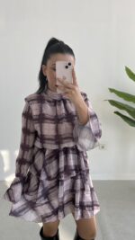 Tetra Volanlı Şifon Elbise - Mürdüm - Görsel 3