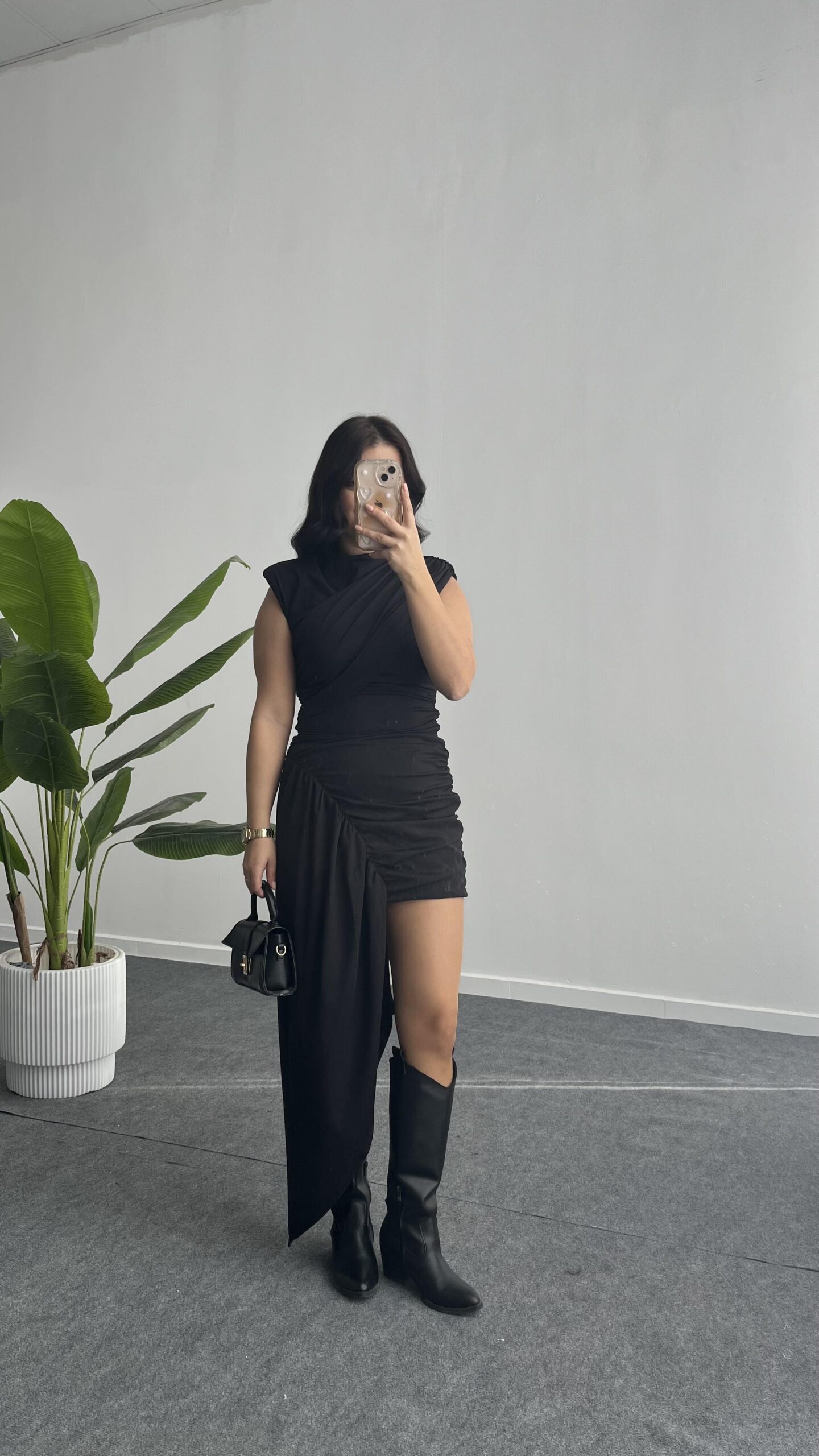 waslo-tasarim-elbise-siyah-fe8463.jpeg Waslo Tasarım Elbise - Siyah - Görsel 1