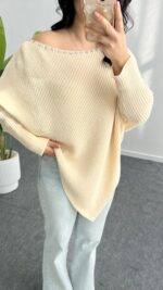 Yakası Taşlı Asimetrik Triko Bluz - Krem - Görsel 4