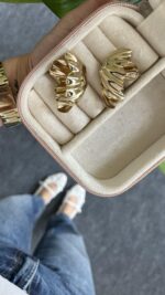 Yeni Sezon Gold İstiridye Küpe