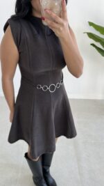 Zincir Aksesuarlı Vatkalı Selanik Elbise - Kahve - Görsel 7